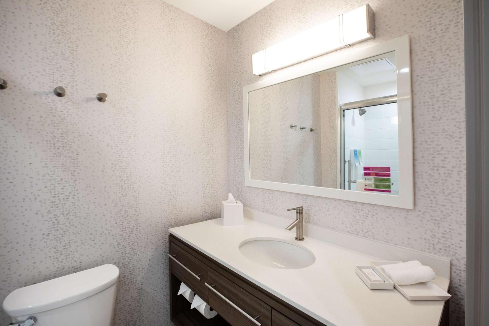 Hotel Home2 Bush Intercontinental Airport Iah Beltway 8